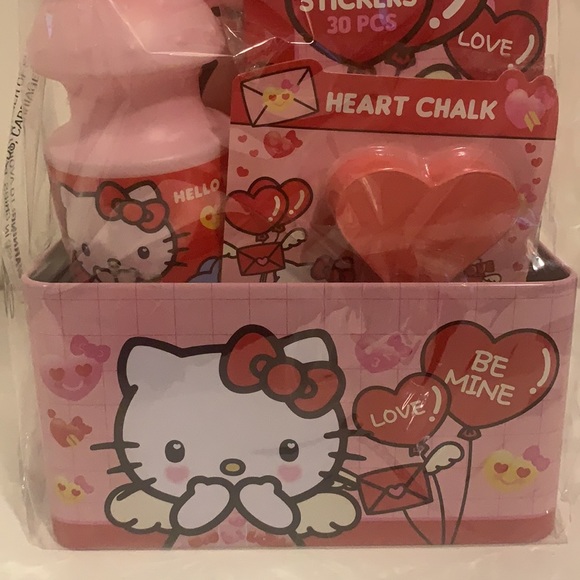 Hello Kitty Gift Set. Includes everything you see in the pictures. - Picture 2 of 7
